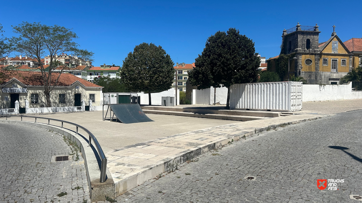 Largo da República plaza skatepark